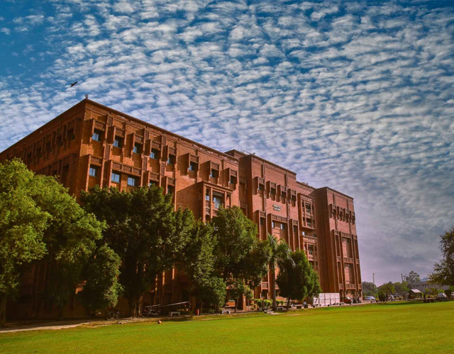 福尔曼基督教学院